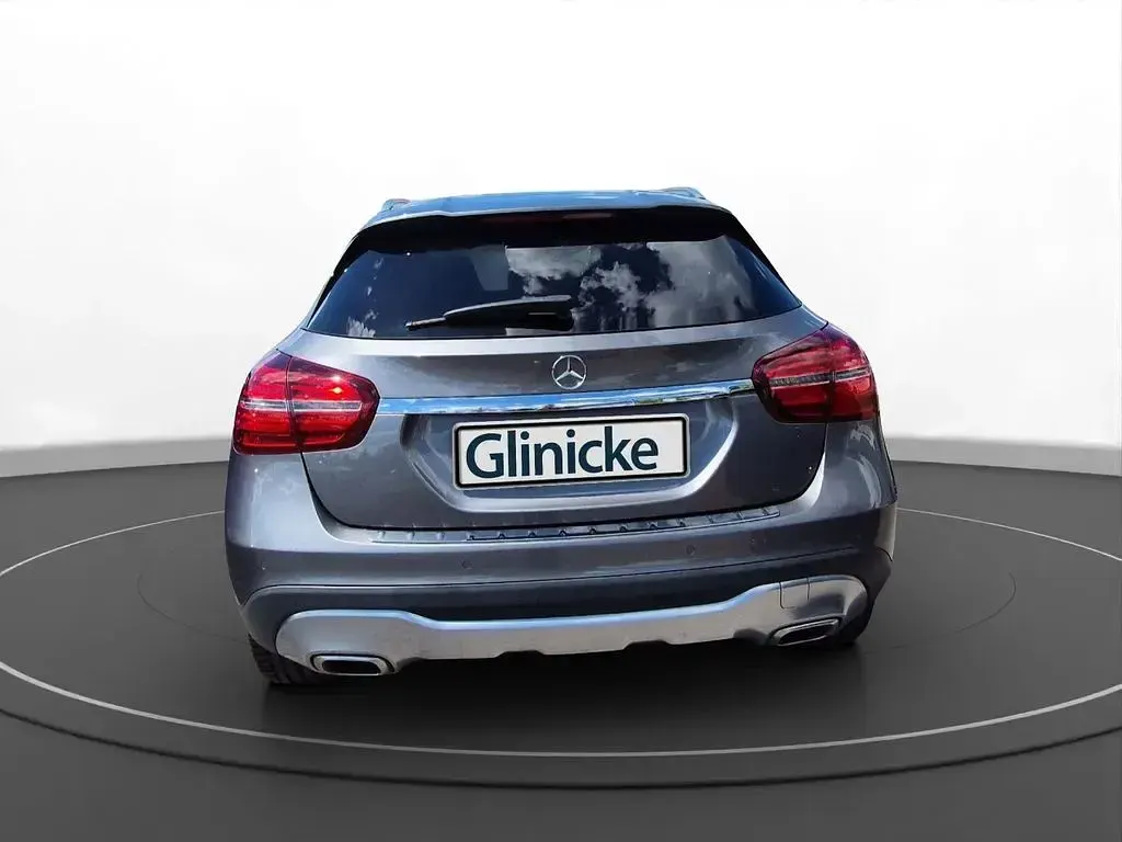 Gebraucht Mercedes GLA220 184 PS (135 kW) 2019 Grau SUV