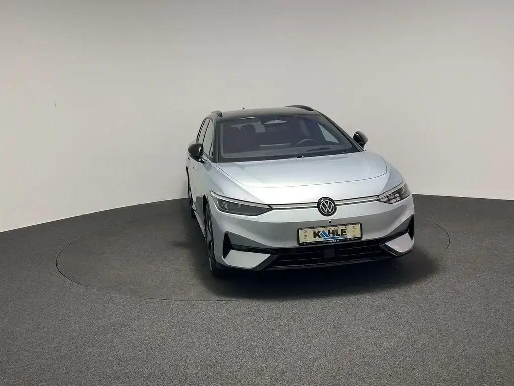 Neu VW ID.7 Pro 210 kW (286 PS) 2026 Silber Kombi