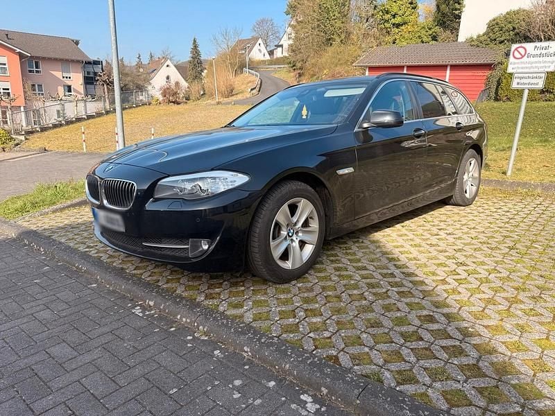 Gebraucht BMW 525 218 PS (160 kW) 2013 Schwarz Kombi