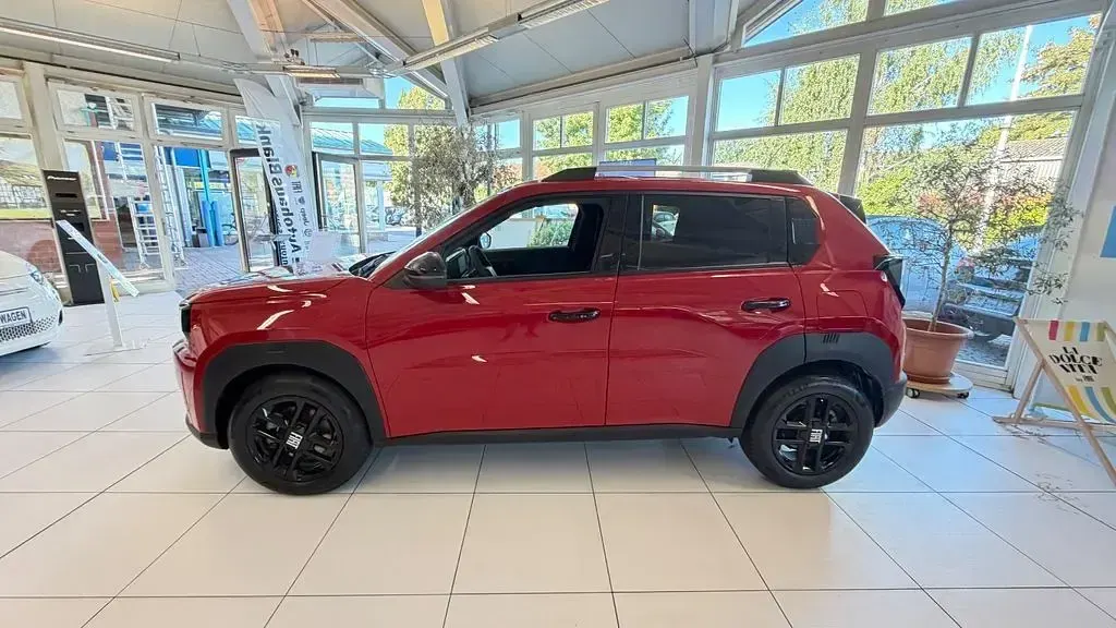Gebraucht Fiat Grande Panda Icon 101 PS (74 kW) 2025 Rot Kleinwagen