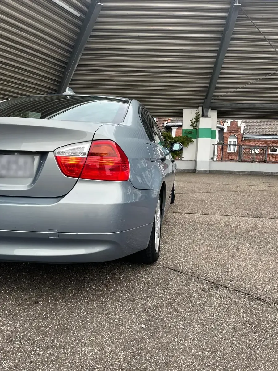 Gebraucht BMW 318 129 PS (94 kW) 2005 Limousine