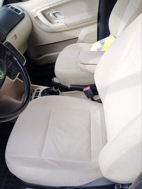 Gebraucht Skoda Roomster 86 PS (63 kW) 2008 Rot Van / Kleinbus