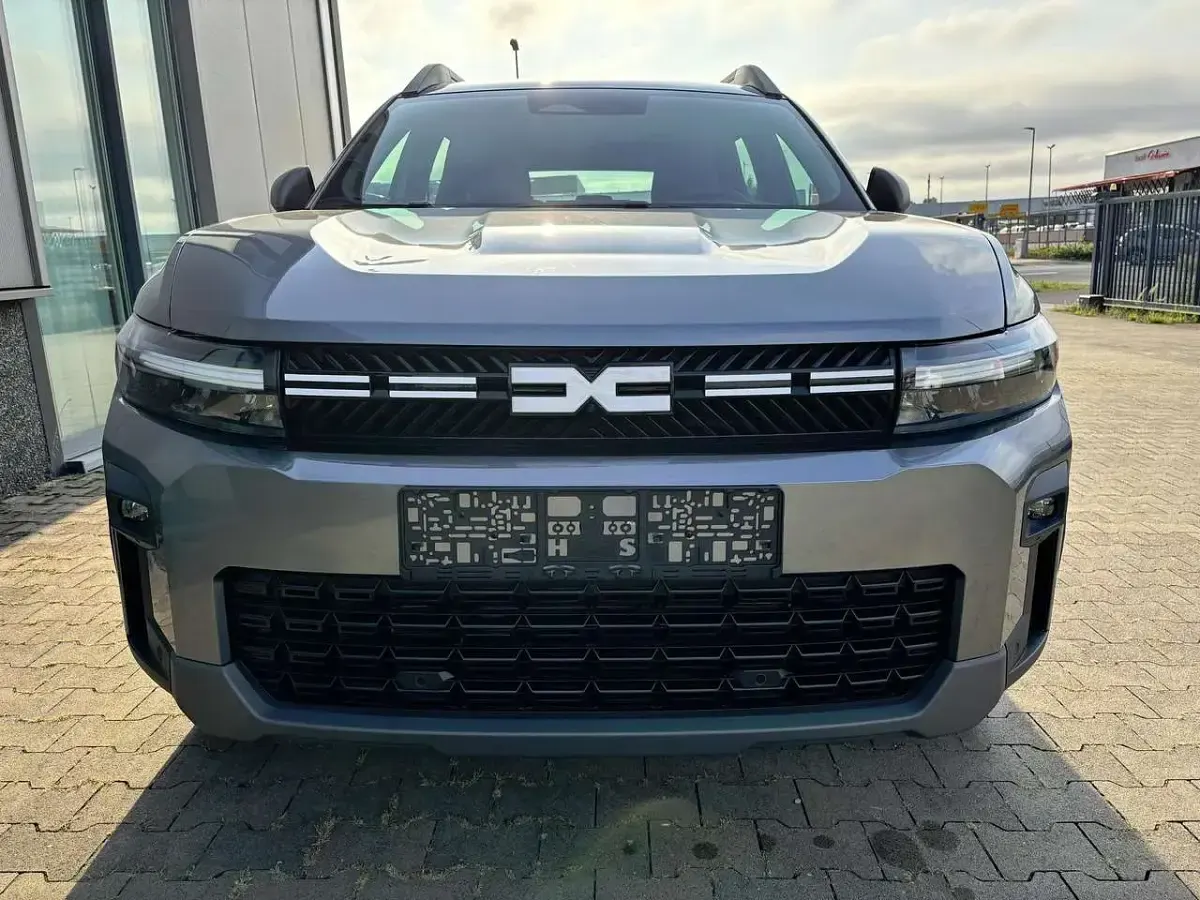 Neu Dacia Bigster Essentiel 140 PS (102 kW) 2025 Wählbar SUV