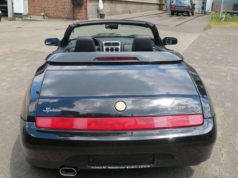 Gebraucht Alfa Romeo Spider 150 PS (110 kW) 1999 Schwarz Cabrio