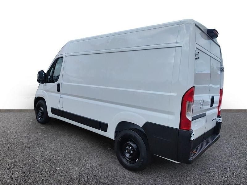 Neu Opel Movano 140 PS (102 kW) 2025 Lackierung weiss icy/typ ausse Van