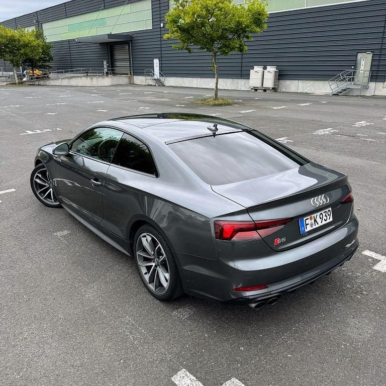 Gebraucht Audi S5 Ambiente 354 PS (260 kW) 2018 Grau Coupé