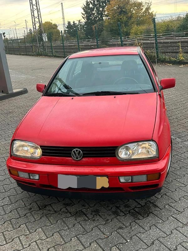 Rot Gebraucht 1995 VW Golf Limousine | 1.600 € - Bild 1/4