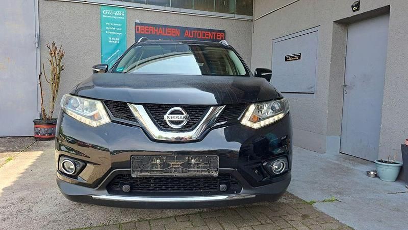 Schwarz Gebraucht 2017 Nissan X-Trail 360º SUV | 18.700 € (Fairer Preis) - Bild 1/4