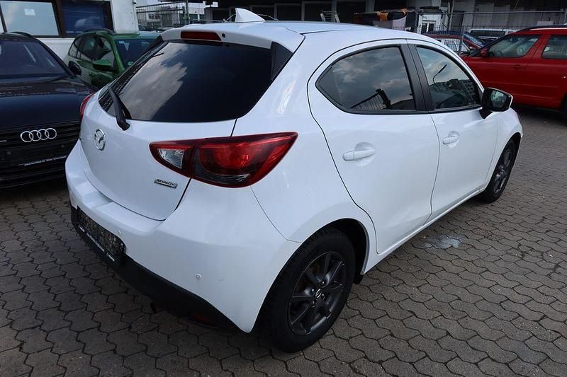 Usata Mazda 2 Kizoku 75 CV (55 kW) 2019 Bianco Berlina