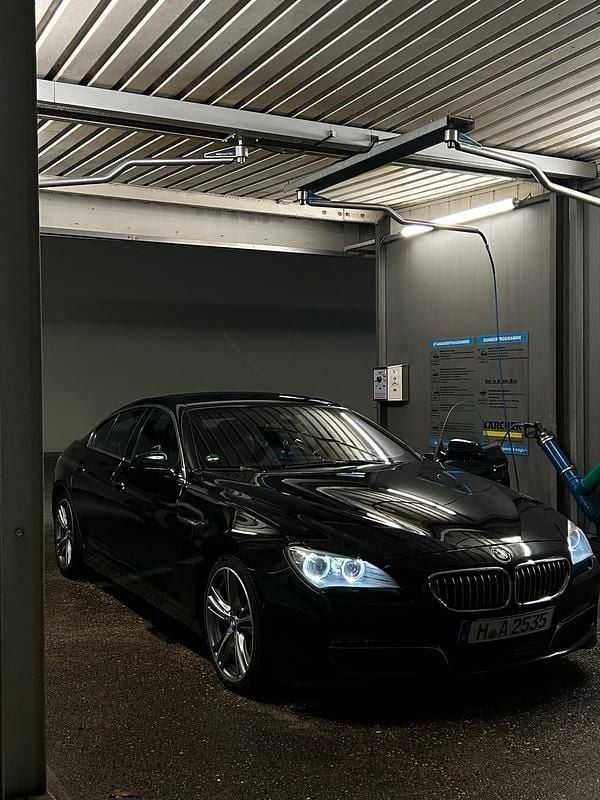 Schwarz Gebraucht 2014 BMW 640 Coupé | 22.500 € (Superpreis) - Bild 1/4