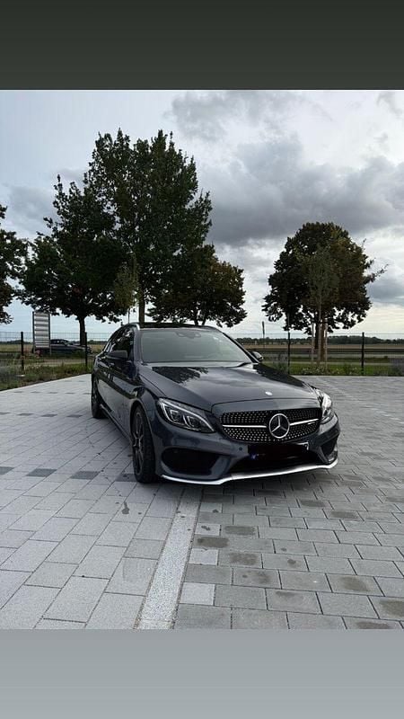 Grau Gebraucht 2016 Mercedes C450 AMG AMG Kombi | 22.999 € (Guter Preis) - Bild 1/4