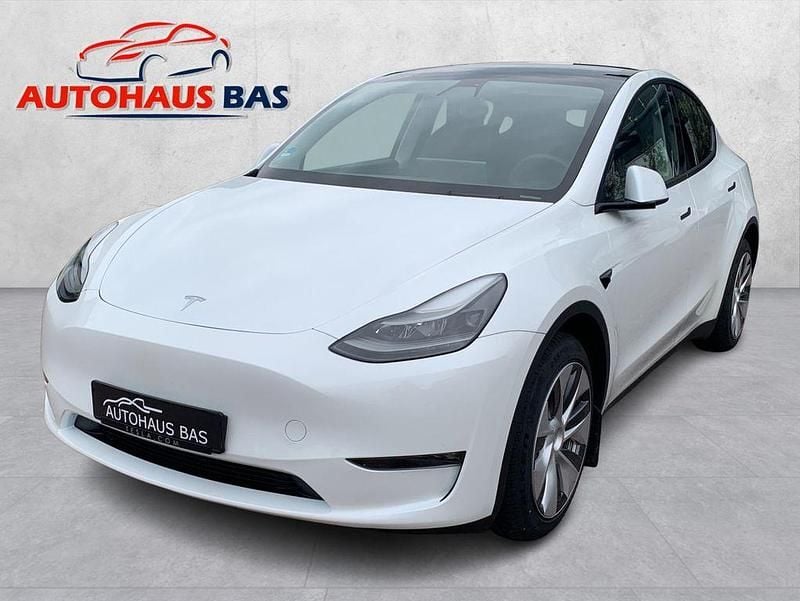 Pearl white multicoat Gebraucht 2023 Tesla Model Y Long Range AWD SUV | 31.950 € (Fairer Preis) - Bild 1/4