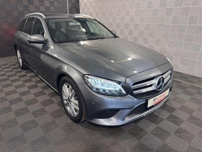 Grau Gebraucht 2019 Mercedes C220 Avantgarde Kombi | 22.430 € (Superpreis) - Bild 1/4