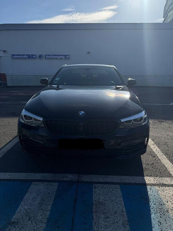 Gebraucht BMW 530e iPerformance 252 PS (185 kW) 2019 Schwarz Limousine