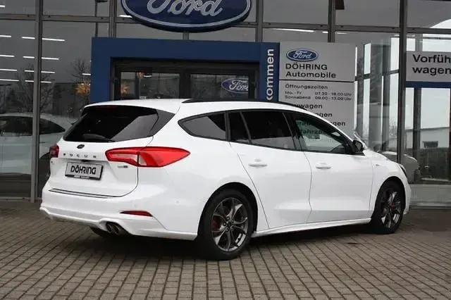 Usata Ford Focus ST-Line 125 CV (91 kW) 2021 Bianco Berlina
