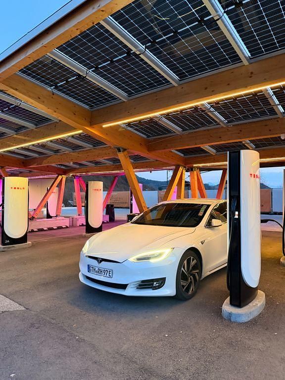 Gebraucht Tesla Model S 309 kW (421 PS) 2017 Weiß Kleinwagen