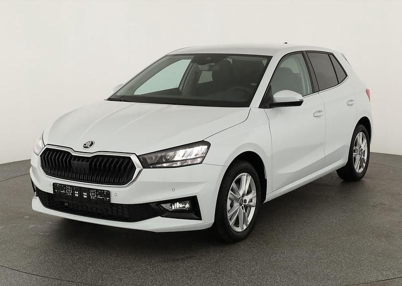 Moon weiss metallic Neu 2025 Skoda Fabia Selection | 27.445 € (Fairer Preis) - Bild 1/4