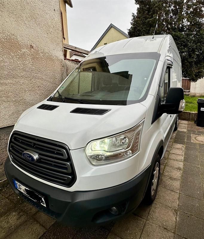 Second-hand Ford Transit 130 CP (95 kW) 2019 Alb Monovolum