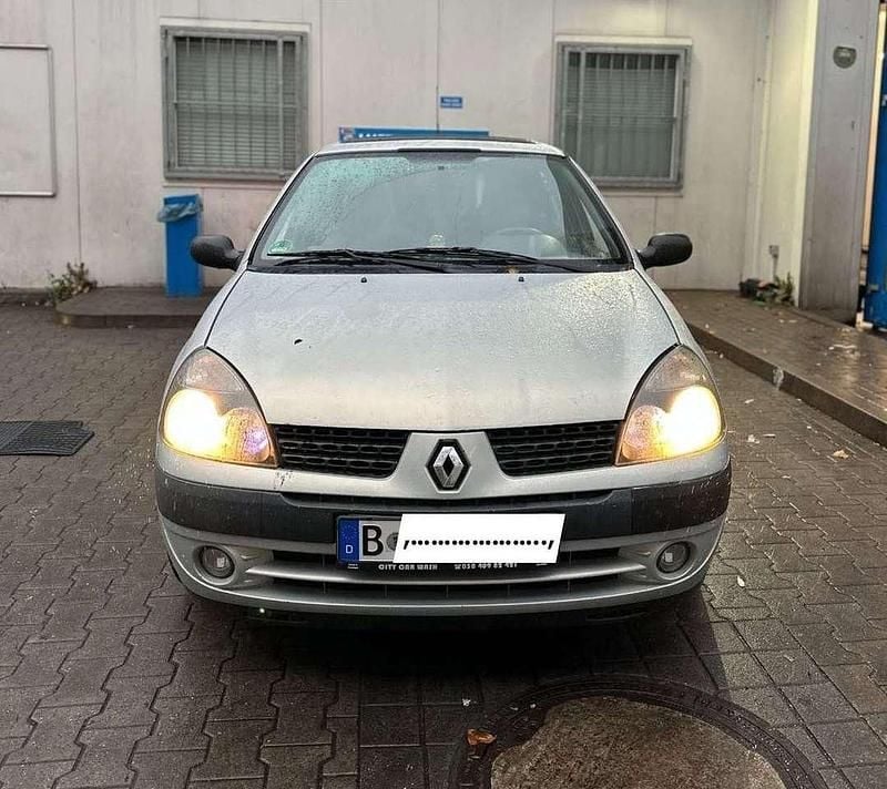 Gebraucht 2002 Renault Clio II Limousine | 1.800 € (Fairer Preis) - Bild 1/4