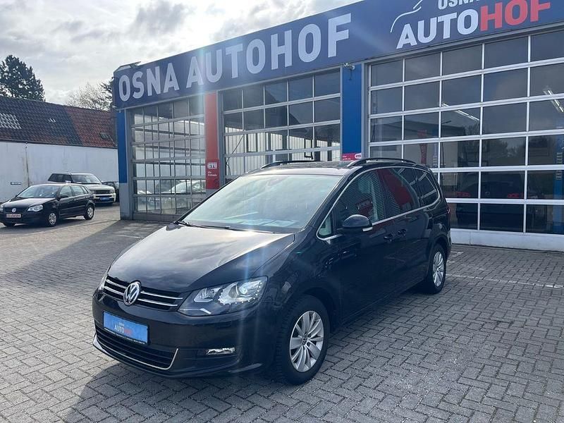 Gebraucht VW Sharan Comfortline 150 PS (110 kW) 2017 Schwarz Van / Kleinbus