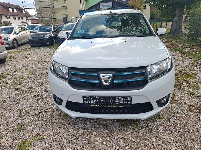 Weiß Gebraucht 2013 Dacia Sandero Lauréate Kleinwagen | 3.650 € (Guter Preis) - Bild 1/4
