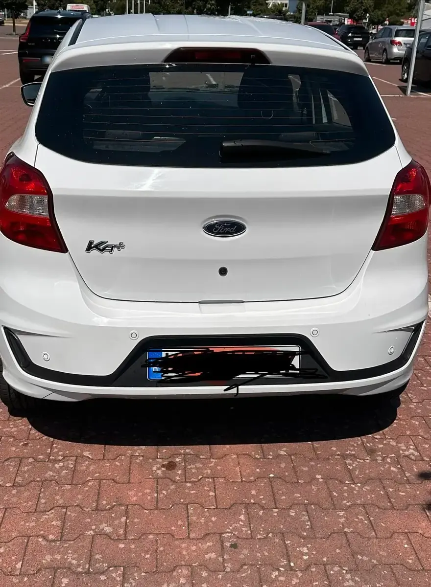 Gebraucht Ford Ka Plus 70 PS (51 kW) 2019 Weiß Kleinwagen