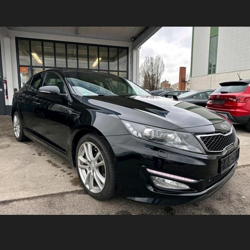 Gebraucht Kia Optima Spirit 136 PS (100 kW) 2013 Schwarz Limousine