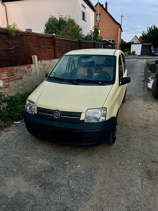 Gelb Gebraucht 2008 Fiat Panda Kleinwagen | 850 € (Superpreis) - Bild 1/4