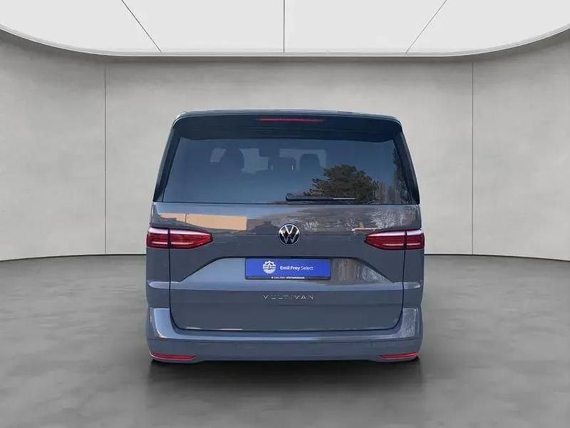 Nowe VW Multivan Life 150 KM (110 kW) 2025 Szary Minivan