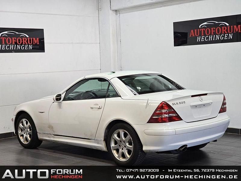Gebraucht Mercedes SLK320 Edition 218 PS (160 kW) 2004 Weiß Cabrio