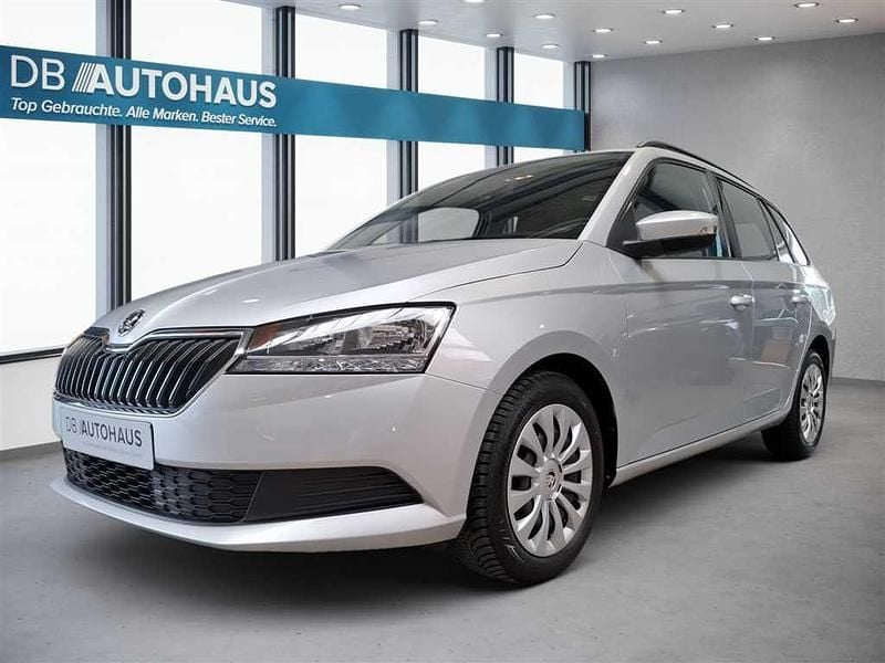 Silber Gebraucht 2022 Skoda Fabia Ambition Kombi | 15.460 € (Guter Preis) - Bild 1/4