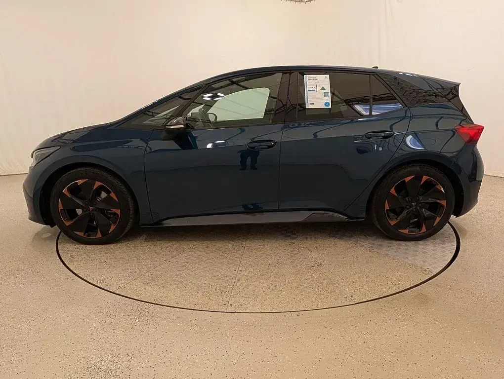 Second-hand Cupra Born 150 kW (204 CP) 2022 Albastru Hatchback