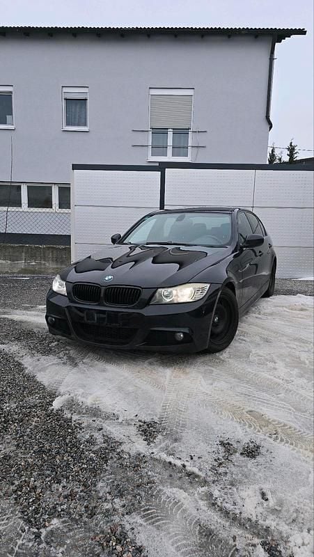 Schwarz Gebraucht 2010 BMW 318 M Sport Limousine | 4.500 € (Superpreis) - Bild 1/4