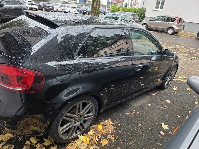 Gebraucht Audi A3 Ambition 125 PS (91 kW) 2011 Schwarz Limousine