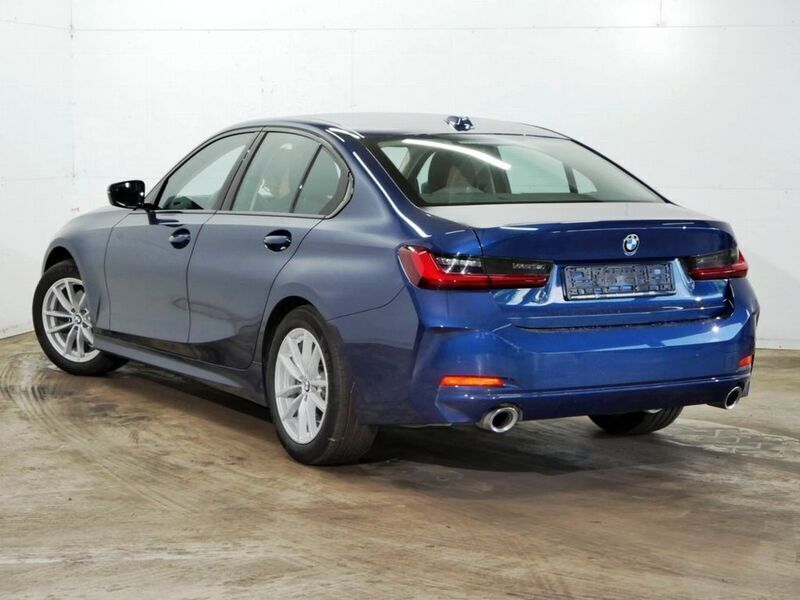 Gebraucht BMW 320 Performance 184 PS (135 kW) 2024 Phytonicblau metallic Limousine