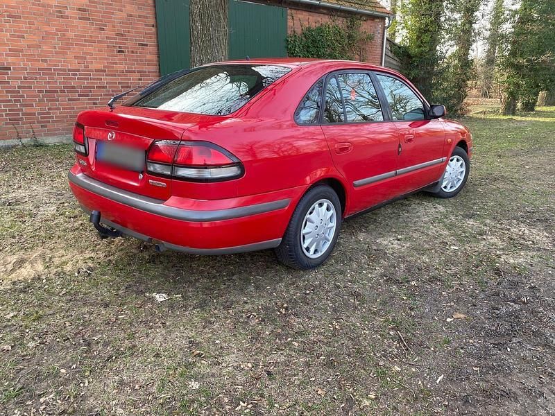 Gebraucht Mazda 626 115 PS (84 kW) 1999 Rot Limousine
