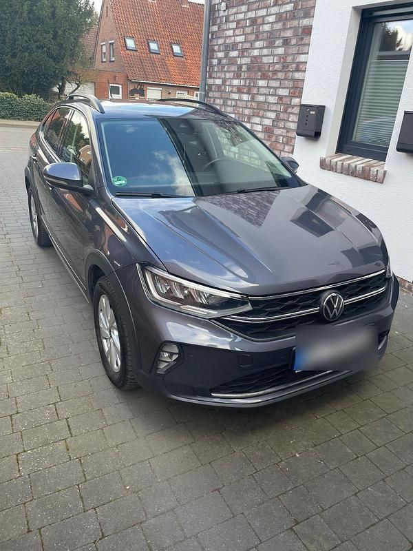 Grau Gebraucht 2023 VW Taigo Life SUV | 19.900 € (Superpreis) - Bild 1/4