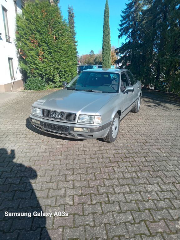 Silber Gebraucht 1992 Audi 80 Limousine | 2.400 € - Bild 1/4