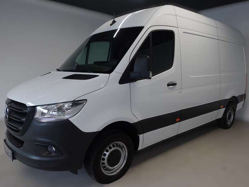 Arktikweiss Gebraucht 2021 Mercedes Sprinter Van | 27.690 € (Guter Preis) - Bild 1/4