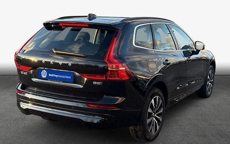 Gebraucht Volvo XC60 Core 250 PS (183 kW) 2024 Onyx black metallic SUV