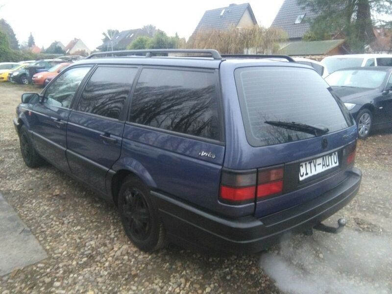 Gebraucht VW Passat 90 PS (66 kW) 1993 Blau Kombi