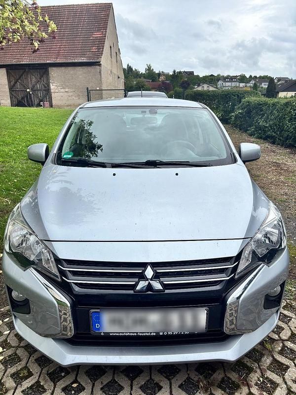 Silber Gebraucht 2023 Mitsubishi Space Star Kleinwagen | 9.800 € (Guter Preis) - Bild 1/4