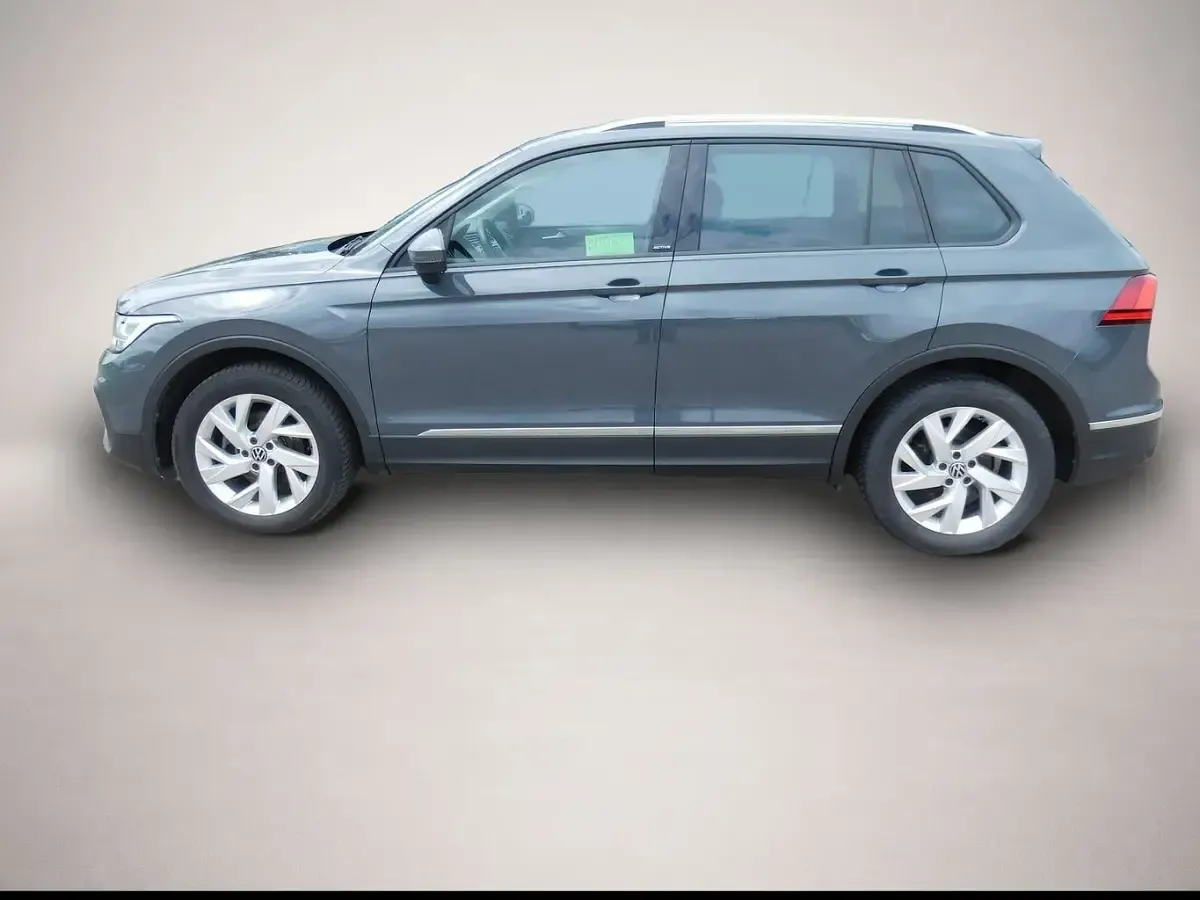 Gebraucht VW Tiguan Active 131 PS (96 kW) 2022 SUV