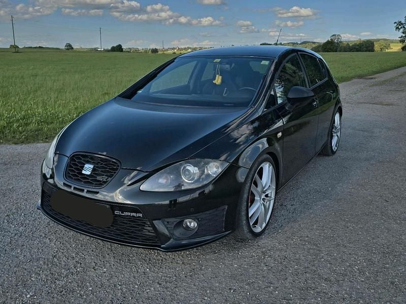 Schwarz Gebraucht 2012 Cupra Leon Limousine | 9.990 € (Superpreis) - Bild 1/4