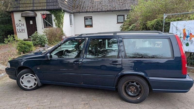 Gebraucht Volvo V70 144 PS (105 kW) 1998 Blau Kombi