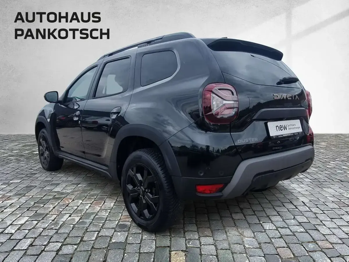 Gebraucht Dacia Duster Extreme 131 PS (96 kW) 2023 Perlmuttschwarz met SUV