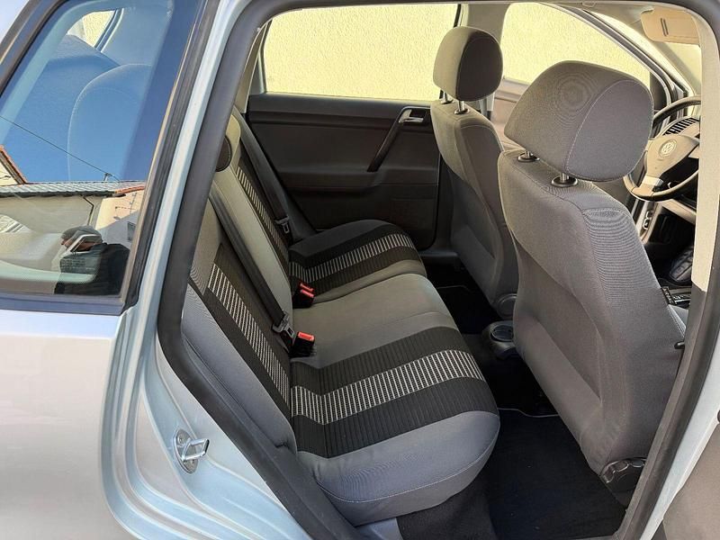 Gebraucht VW Polo Comfortline 86 PS (63 kW) 2009 Schwarz Limousine