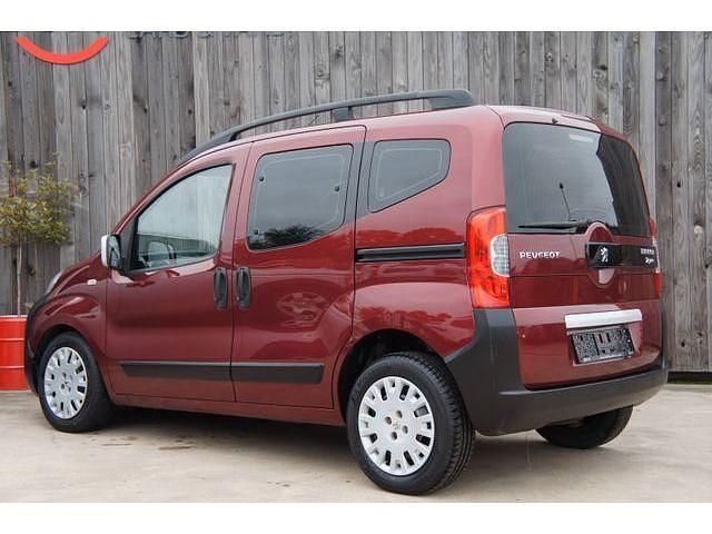 Gebraucht Peugeot TePee 75 PS (55 kW) 2012 Van / Kleinbus