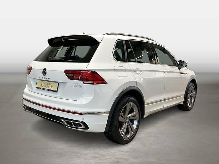 Gebraucht VW Tiguan R-line 150 PS (110 kW) 2024 Pure white SUV
