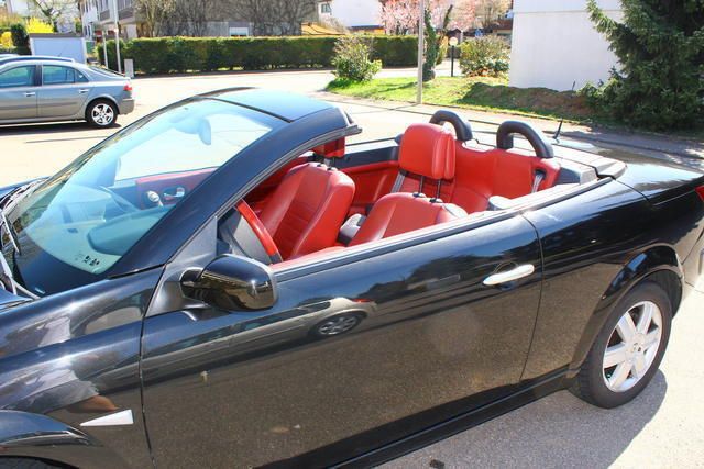 Schwarz metallic Gebraucht 2004 Renault Mégane Cabriolet Dynamique Cabrio | 8.500 € - Bild 1/4